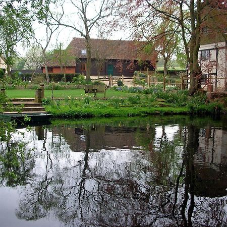 Upper Neatham Mill Bed & Breakfast Alton  Exterior photo