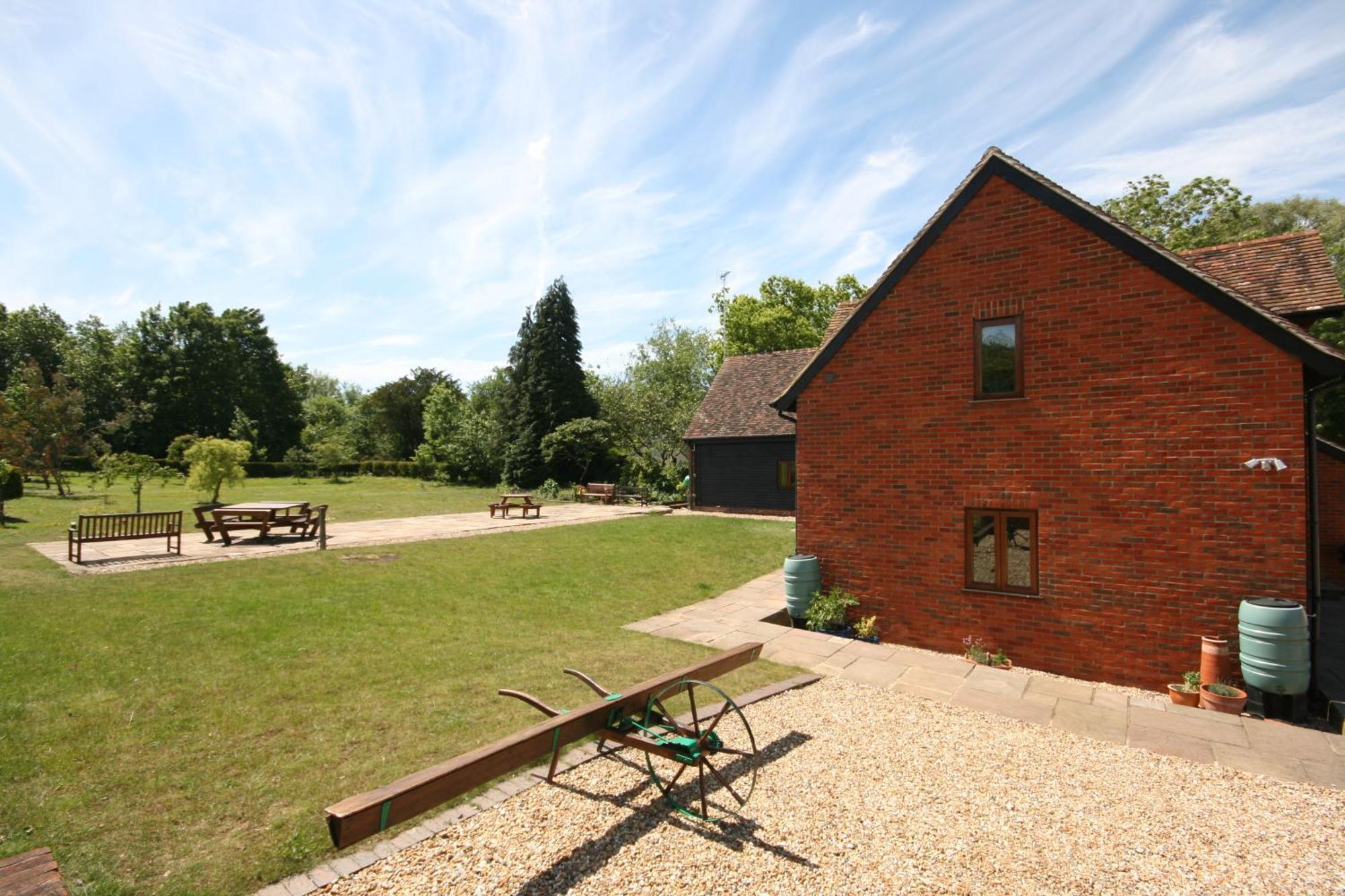 Upper Neatham Mill Bed & Breakfast Alton  Exterior photo