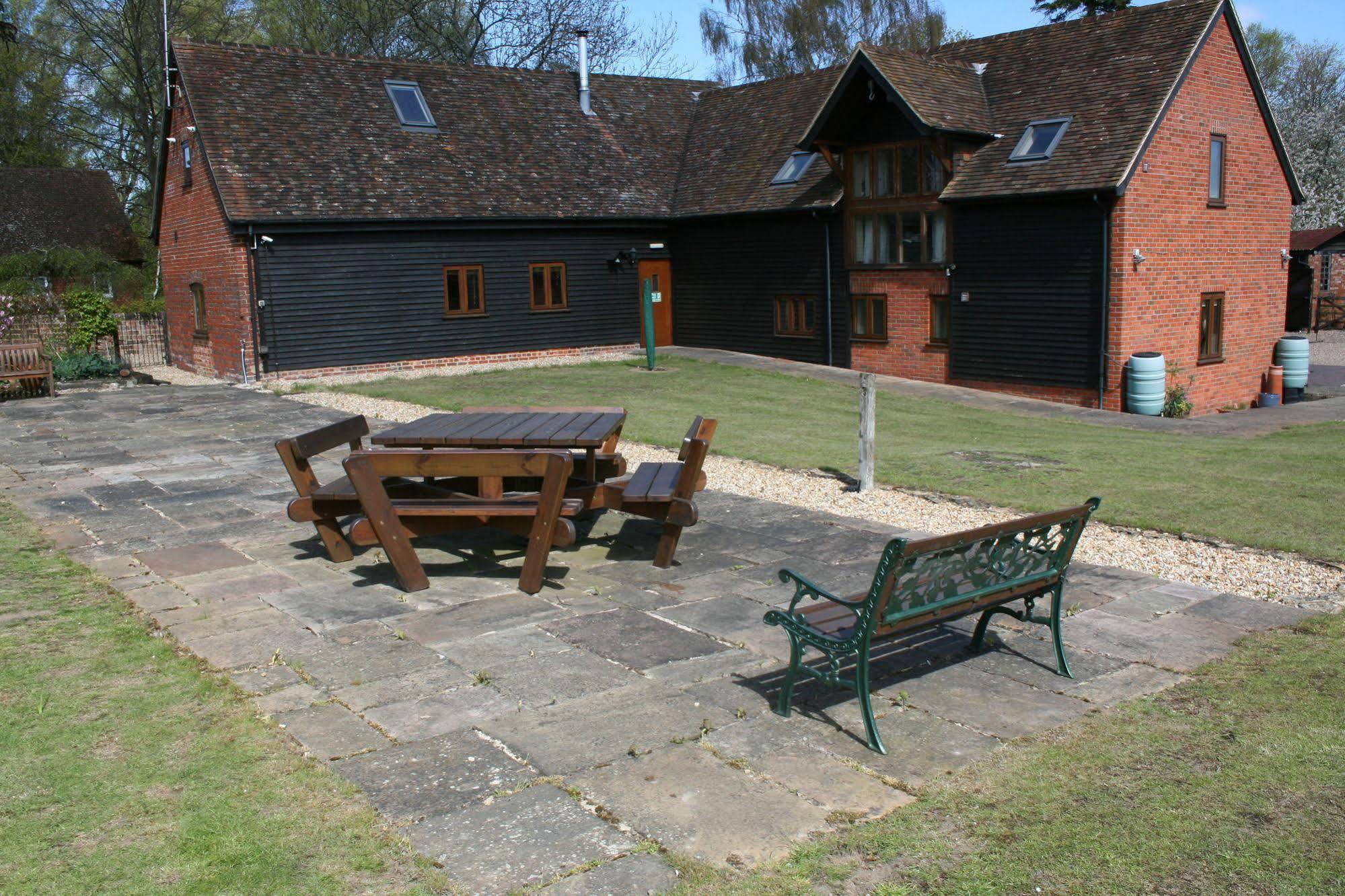 Upper Neatham Mill Bed & Breakfast Alton  Exterior photo